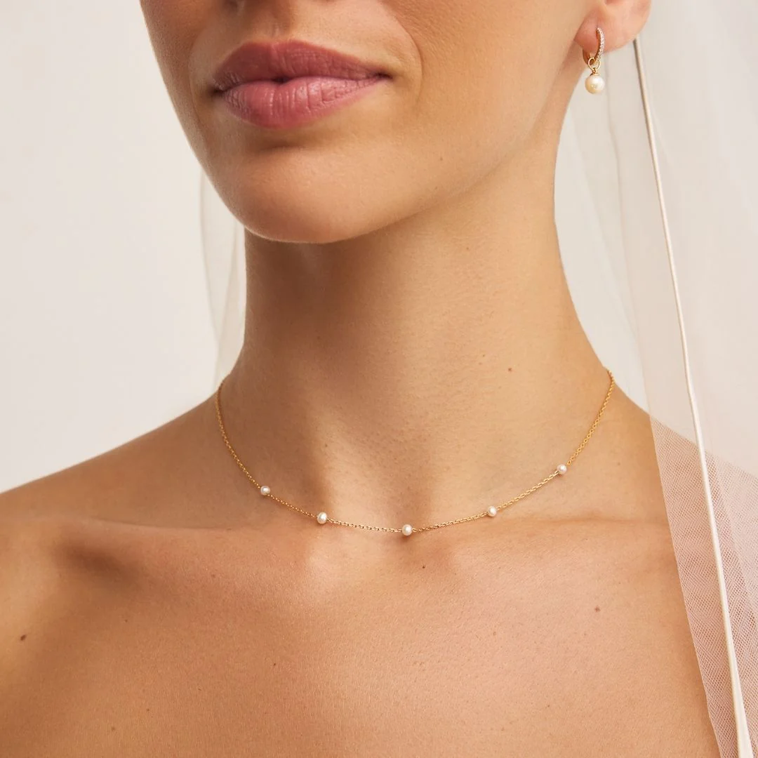 Gold Five Small Pearl Necklace - Image 2