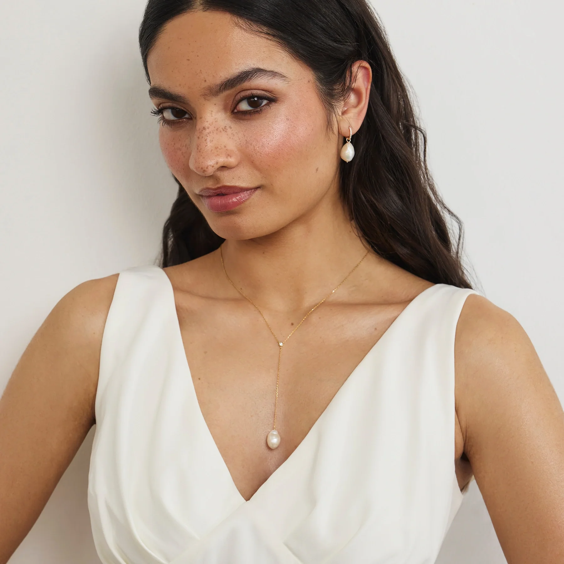 Gold Single Diamond Style Baroque Pearl Lariat Necklace - Image 5