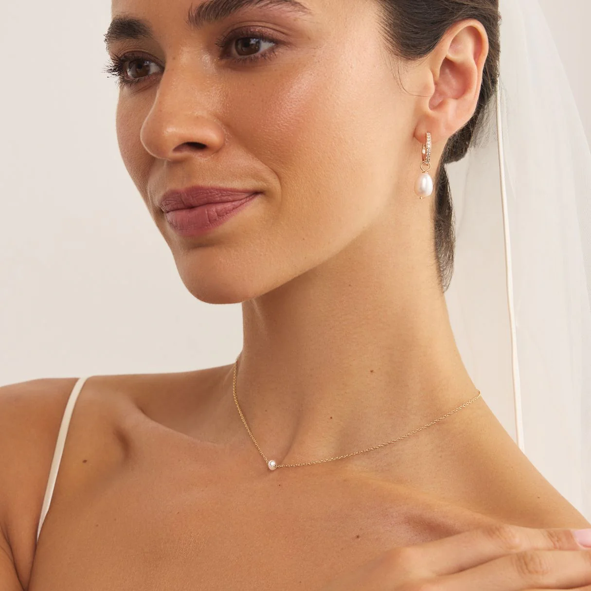 Gold Single Pearl Choker - Image 4