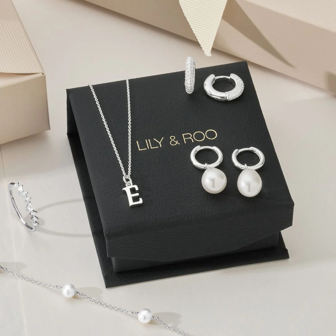 Silver Curve Initial Letter Necklace - Image 8