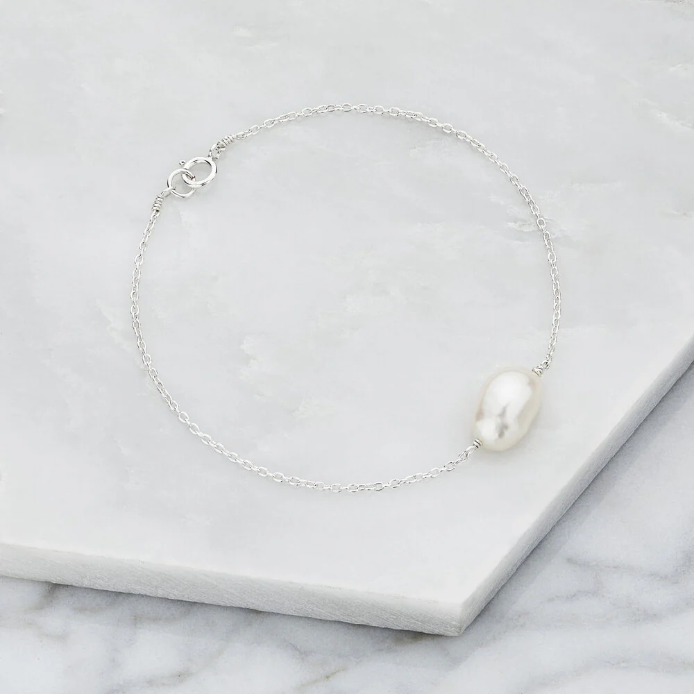 Silver Large Pearl Bracelet - Image 4
