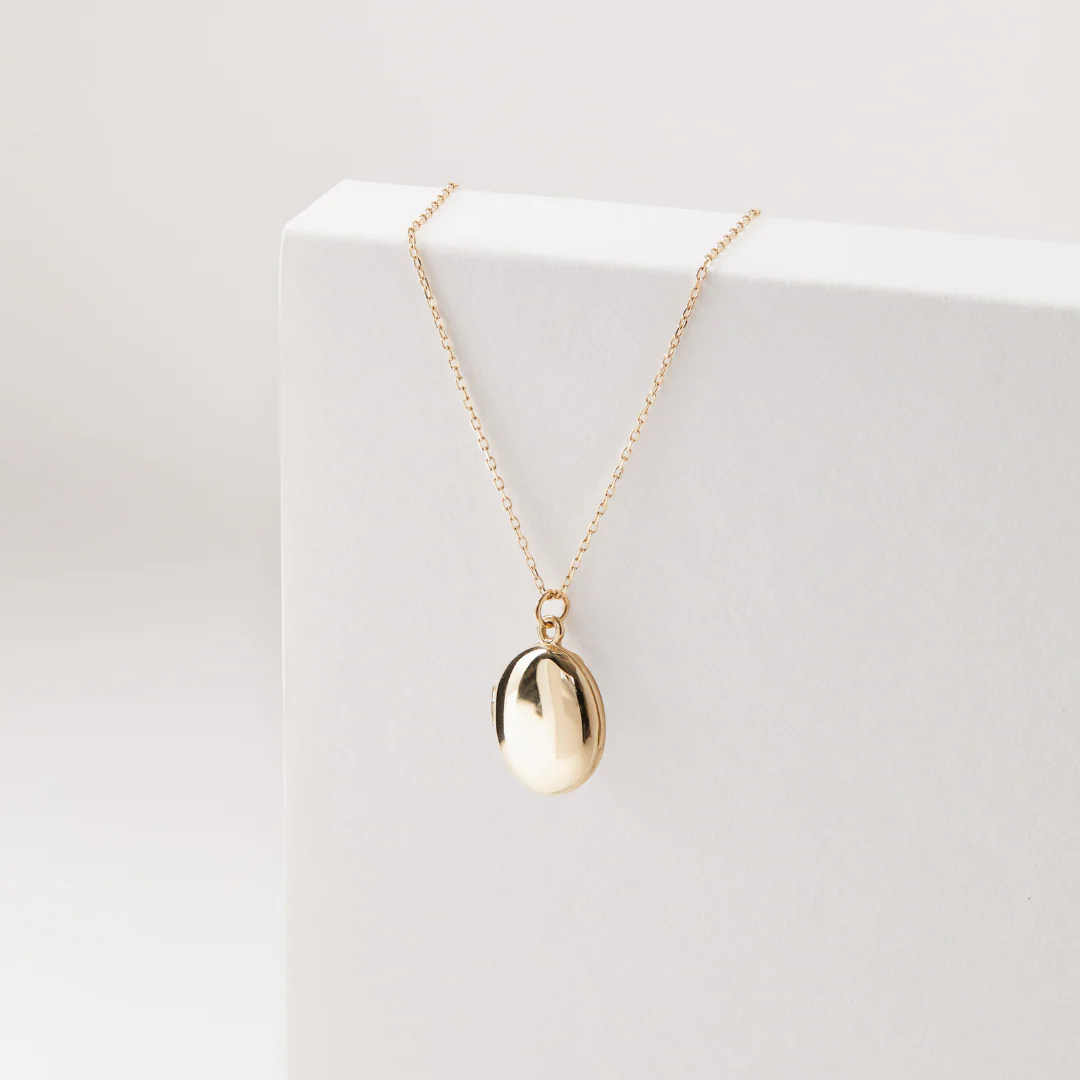 Silver Oval Locket Necklace - Image 4