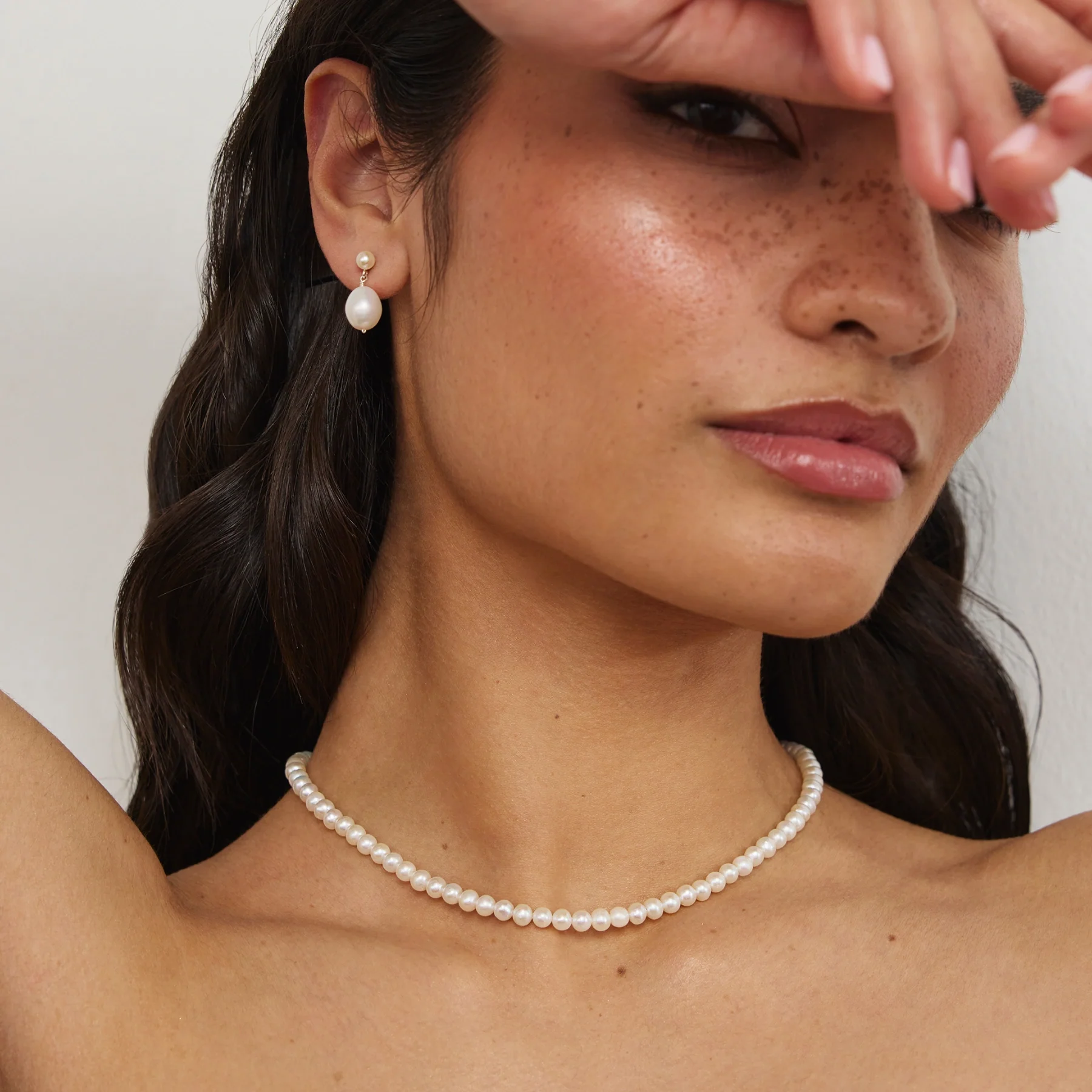 Silver Pearl Choker - Image 4