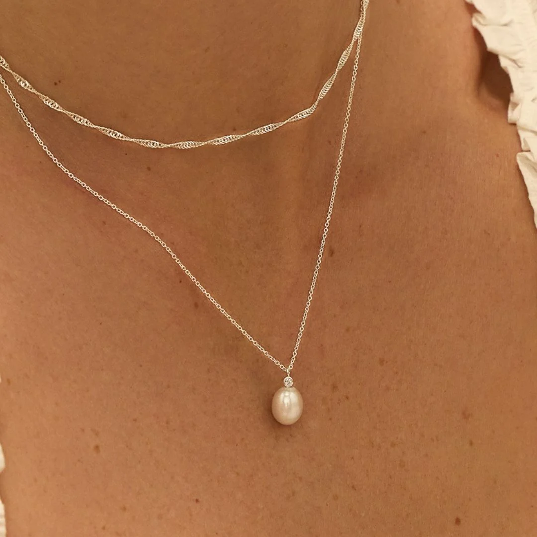 Silver Single Diamond Style Pearl Necklace - Image 2